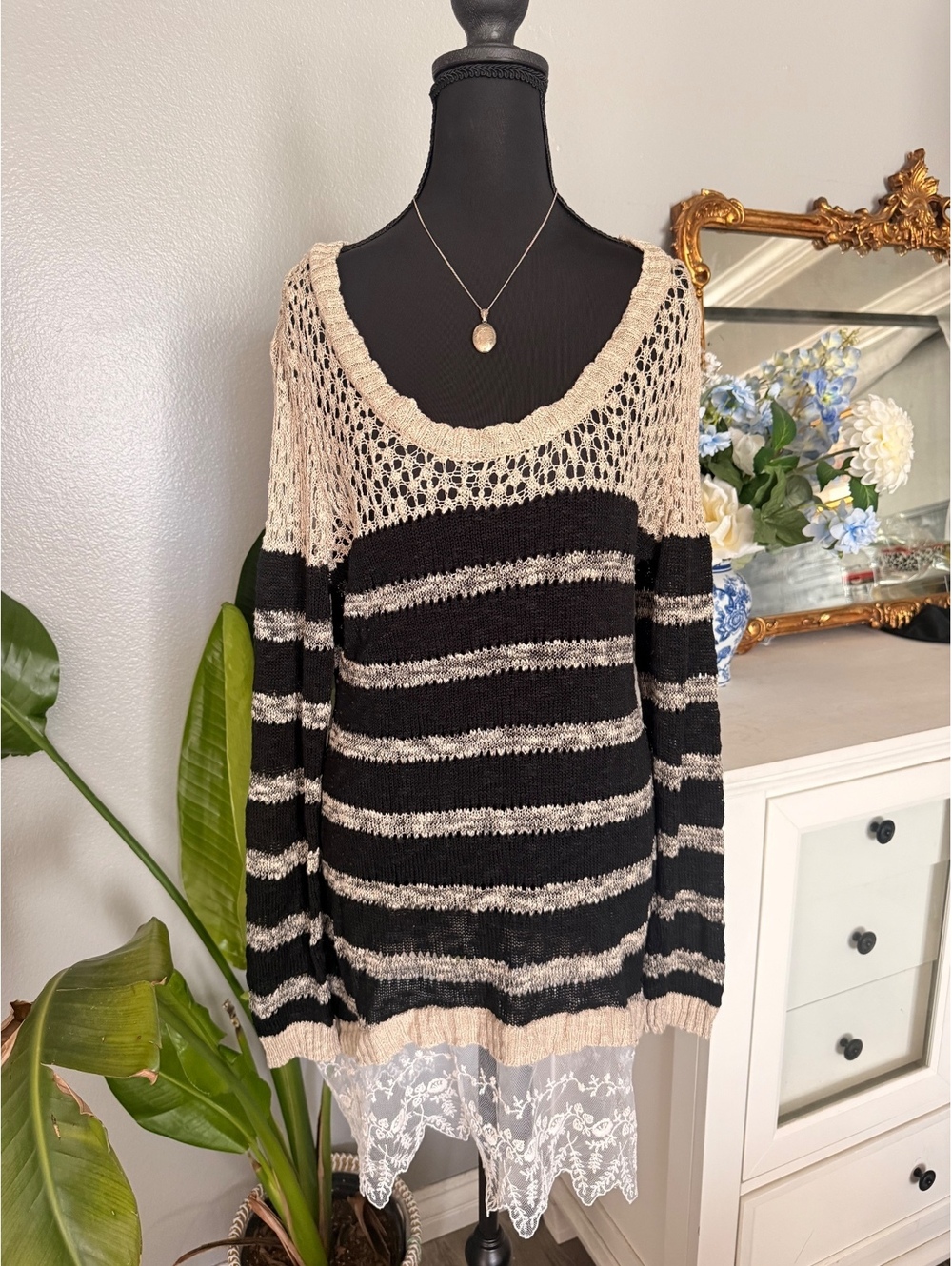 Crystal Kobe Crochet Knit Striped Lace Tunic Sweater Size L